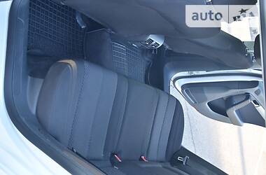 Універсал Volkswagen Passat 2013 в 