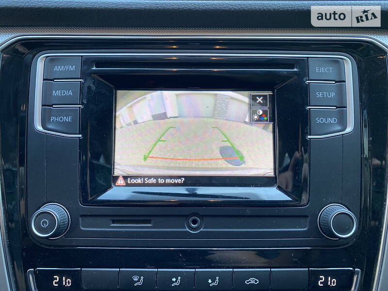 Седан Volkswagen Passat 2016 в Києві