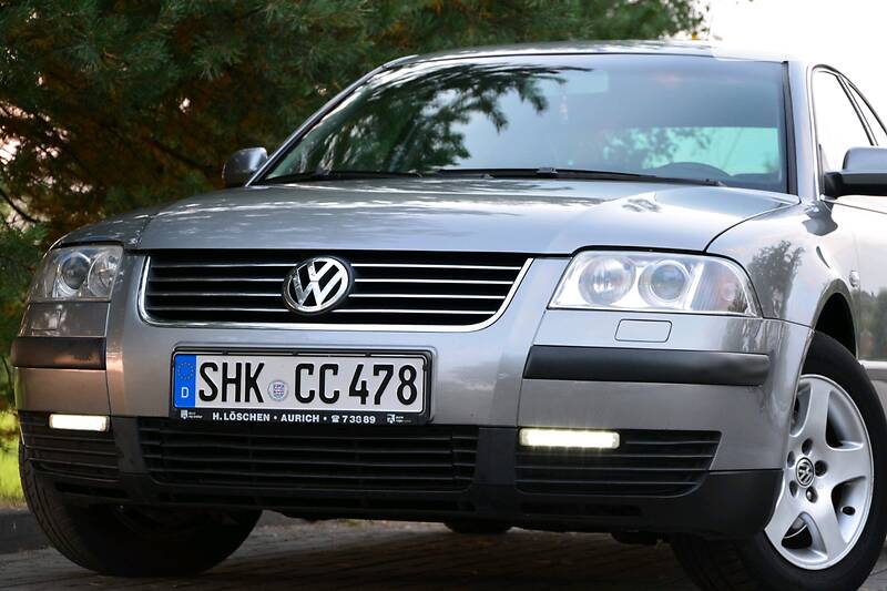 Седан Volkswagen Passat 2002 в Дрогобичі