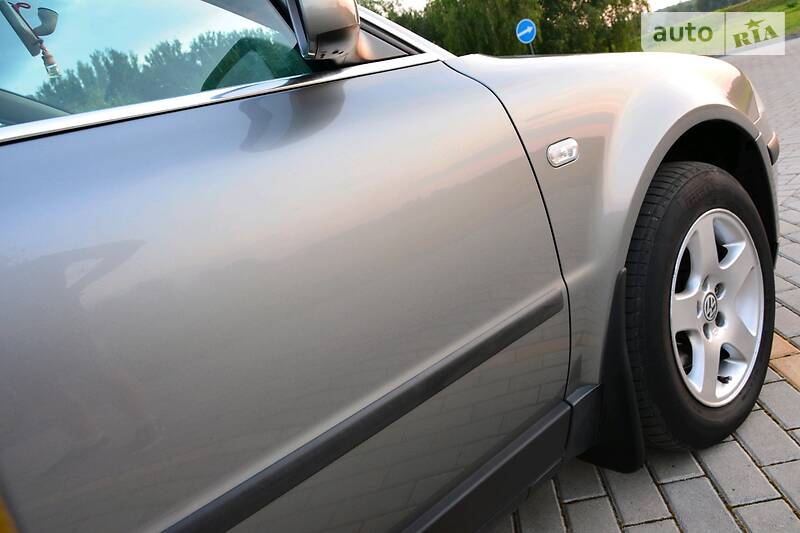 Седан Volkswagen Passat 2002 в Дрогобичі