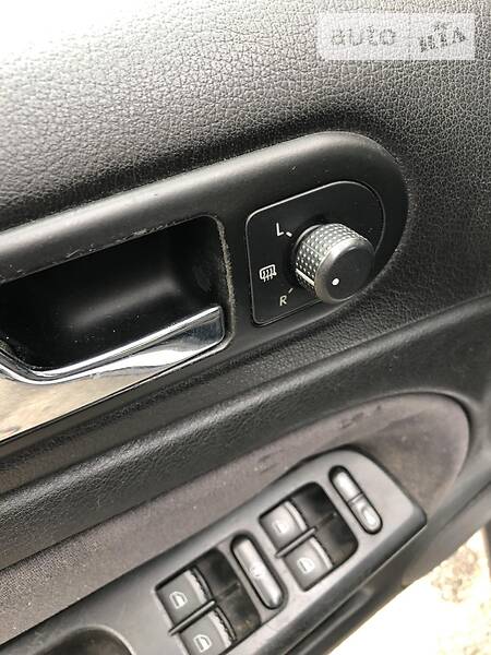 Седан Volkswagen Passat 2001 в Рівному