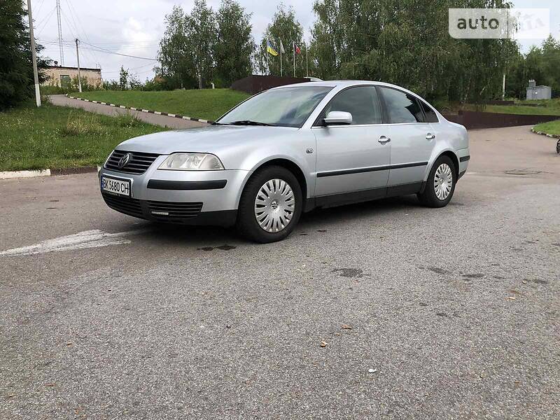 Седан Volkswagen Passat 2001 в Рівному