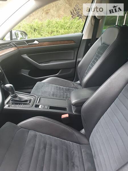 Седан Volkswagen Passat 2015 в Дніпрі