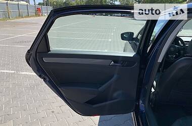Седан Volkswagen Passat 2015 в 