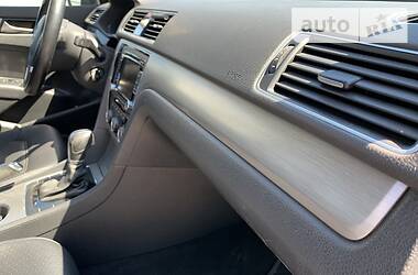 Седан Volkswagen Passat 2015 в 