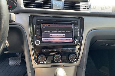 Седан Volkswagen Passat 2015 в 