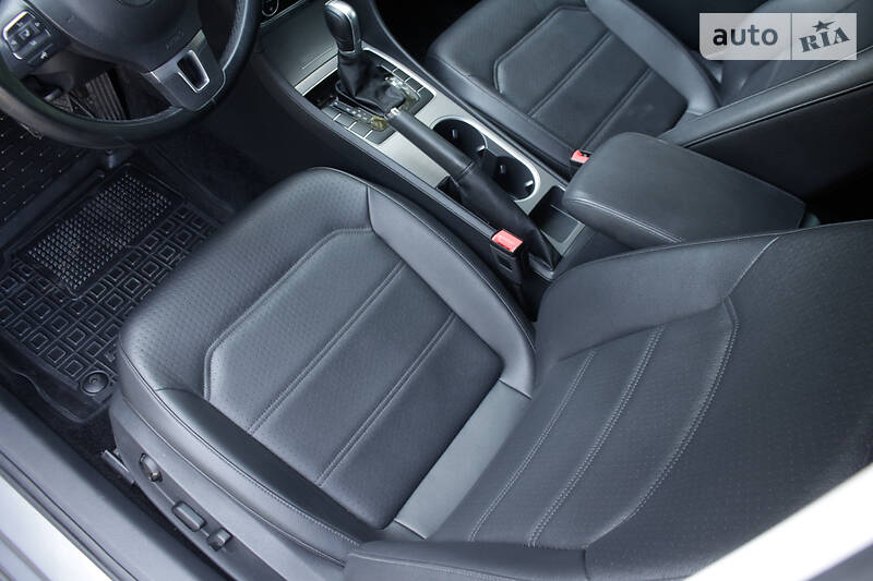 Седан Volkswagen Passat 2015 в Львові фото 54 Седан Volkswagen Passat 2015 в Львові