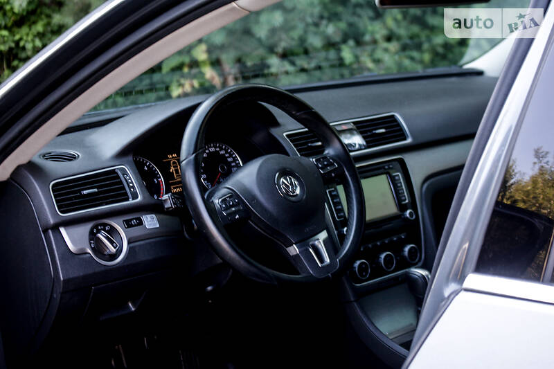 Седан Volkswagen Passat 2015 в Львові фото 59 Седан Volkswagen Passat 2015 в Львові