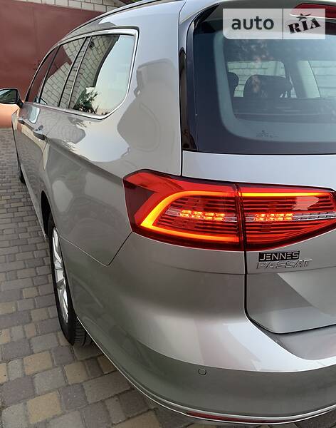Універсал Volkswagen Passat 2015 в Луцьку