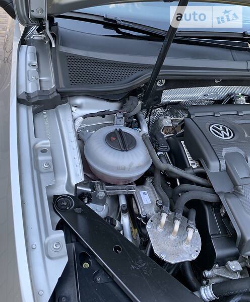 Універсал Volkswagen Passat 2015 в Луцьку