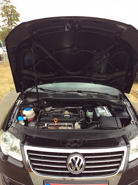 Універсал Volkswagen Passat 2010 в Києві