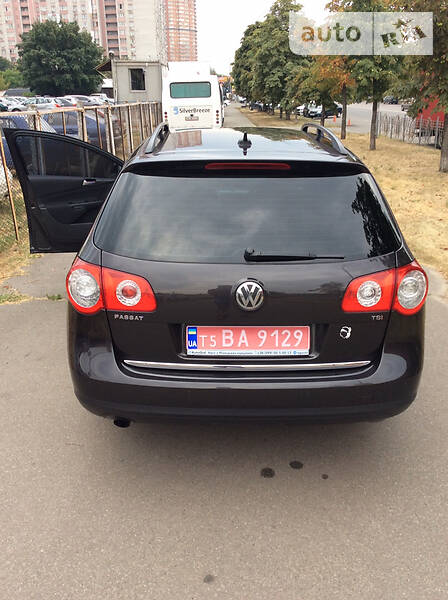 Універсал Volkswagen Passat 2010 в Києві