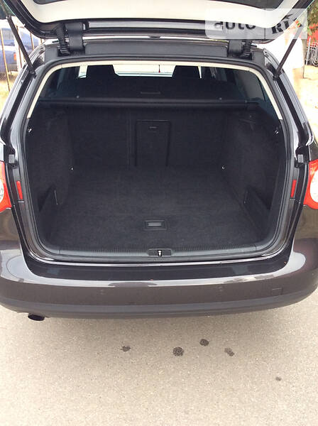 Універсал Volkswagen Passat 2010 в Києві