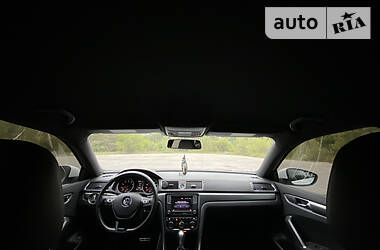 Седан Volkswagen Passat 2017 в 