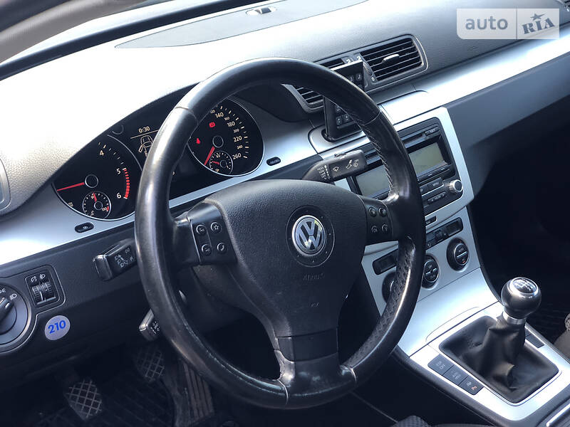 Седан Volkswagen Passat 2010 в Дрогобичі фото 64 Седан Volkswagen Passat 2010 в Дрогобичі