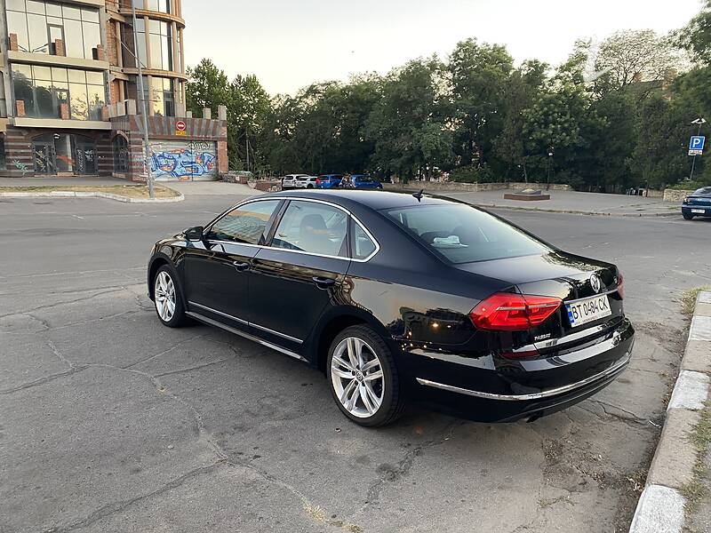 Седан Volkswagen Passat 2016 в Херсоне