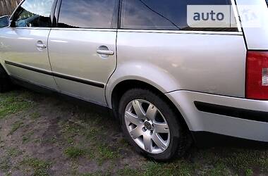 Универсал Volkswagen Passat 2004 в  фото 17 Универсал Volkswagen Passat 2004 в