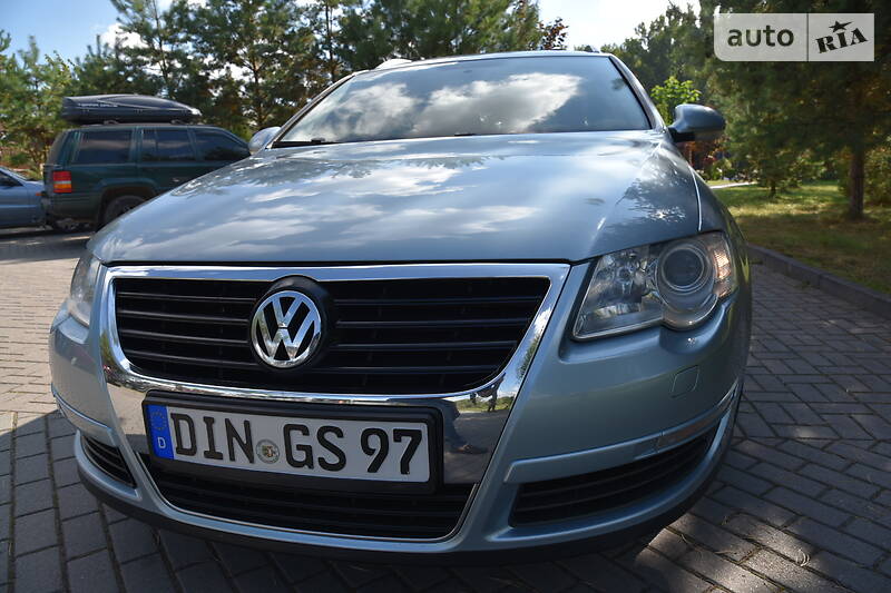 Універсал Volkswagen Passat 2008 в Дрогобичі