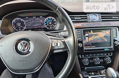 Універсал Volkswagen Passat 2015 в Луцьку