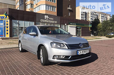 Седан Volkswagen Passat 2012 в Черкассах