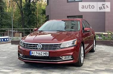 Седан Volkswagen Passat 2017 в Киеве