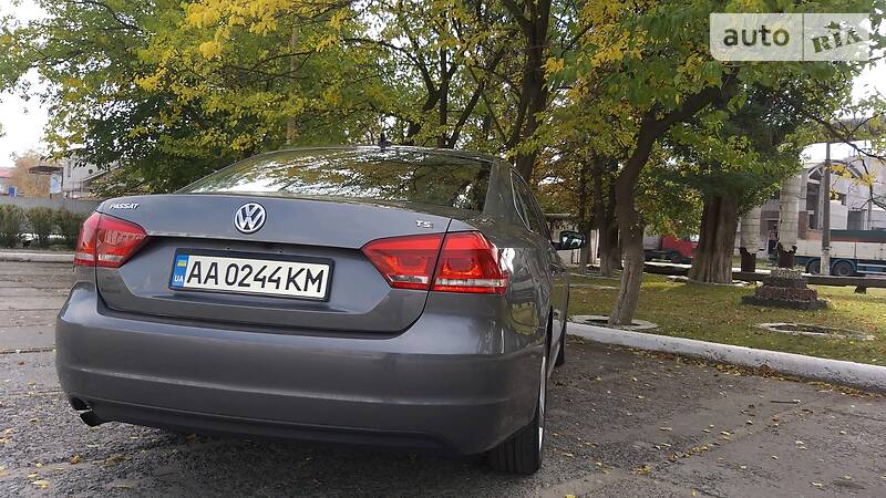 Седан Volkswagen Passat 2015 в Києві