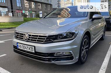 Седан Volkswagen Passat 2018 в 