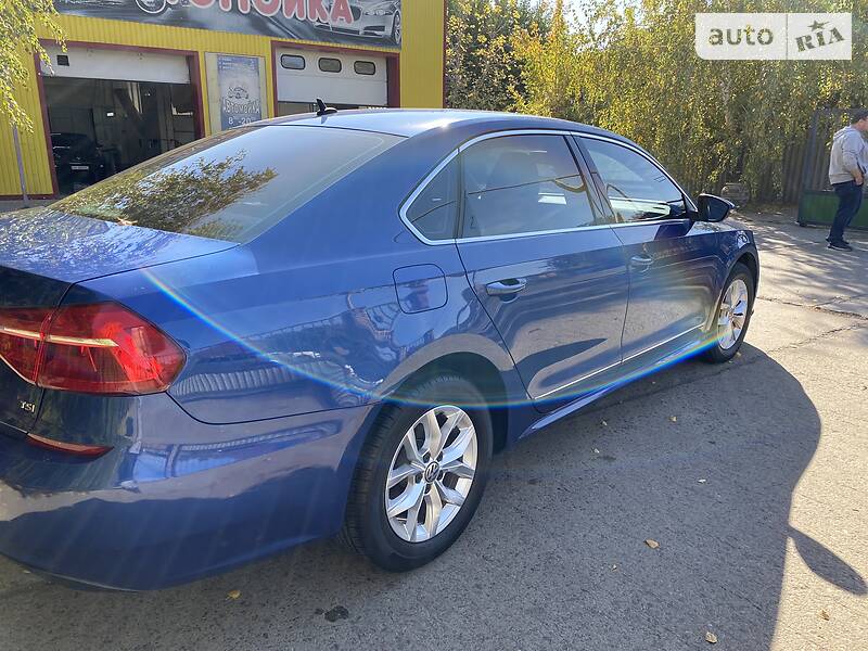 Седан Volkswagen Passat 2016 в Славянске