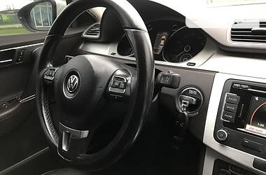 Седан Volkswagen Passat 2012 в Львове