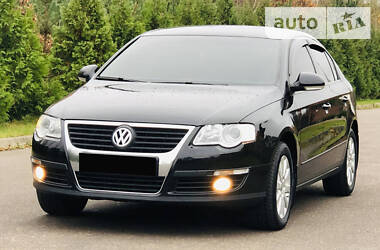 Седан Volkswagen Passat 2010 в Рівному