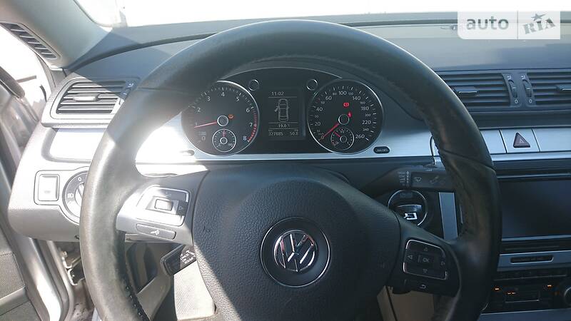 Седан Volkswagen Passat 2010 в Киеве фото 10 Седан Volkswagen Passat 2010 в Киеве