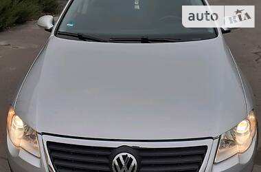 Седан Volkswagen Passat 2005 в 