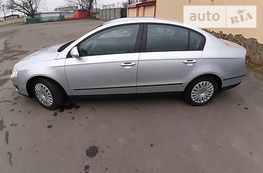 Седан Volkswagen Passat 2005 в 