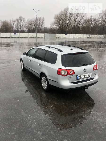 Універсал Volkswagen Passat 2006 в Гайвороні