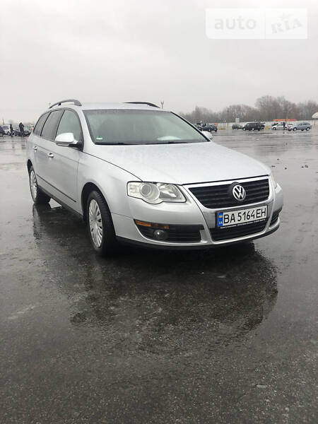 Універсал Volkswagen Passat 2006 в Гайвороні