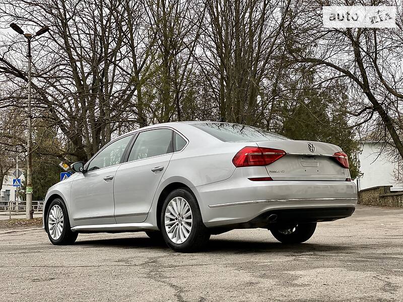 Седан Volkswagen Passat 2016 в Херсоне