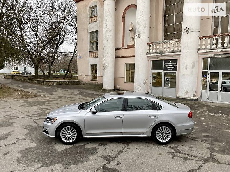 Седан Volkswagen Passat 2016 в Херсоне