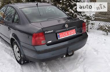 Седан Volkswagen Passat 2000 в 