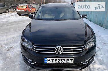 Седан Volkswagen Passat 2015 в Запоріжжі