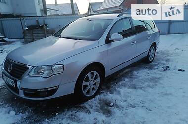 Универсал Volkswagen Passat 2008 в Городке