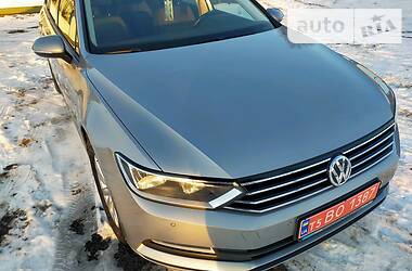 Універсал Volkswagen Passat 2014 в Луцьку