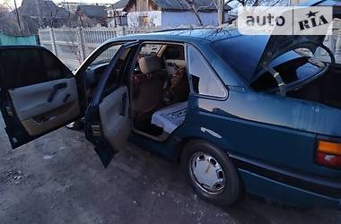 Седан Volkswagen Passat 1989 в Кодыме