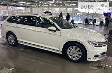 Универсал Volkswagen Passat 2018 в Луцке