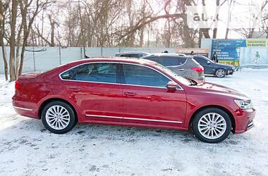 Седан Volkswagen Passat 2015 в 