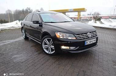 Седан Volkswagen Passat 2012 в Бродах