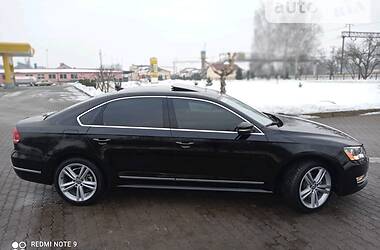 Седан Volkswagen Passat 2012 в Бродах