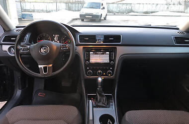 Седан Volkswagen Passat 2015 в Житомире