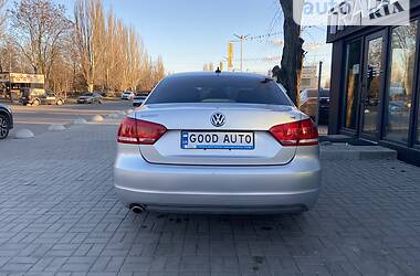 Седан Volkswagen Passat 2012 в Херсоне