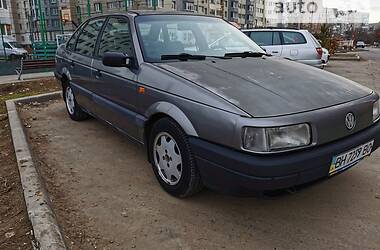 Седан Volkswagen Passat 1990 в Одессе