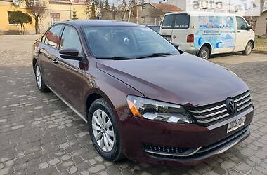 Седан Volkswagen Passat 2014 в Стрые